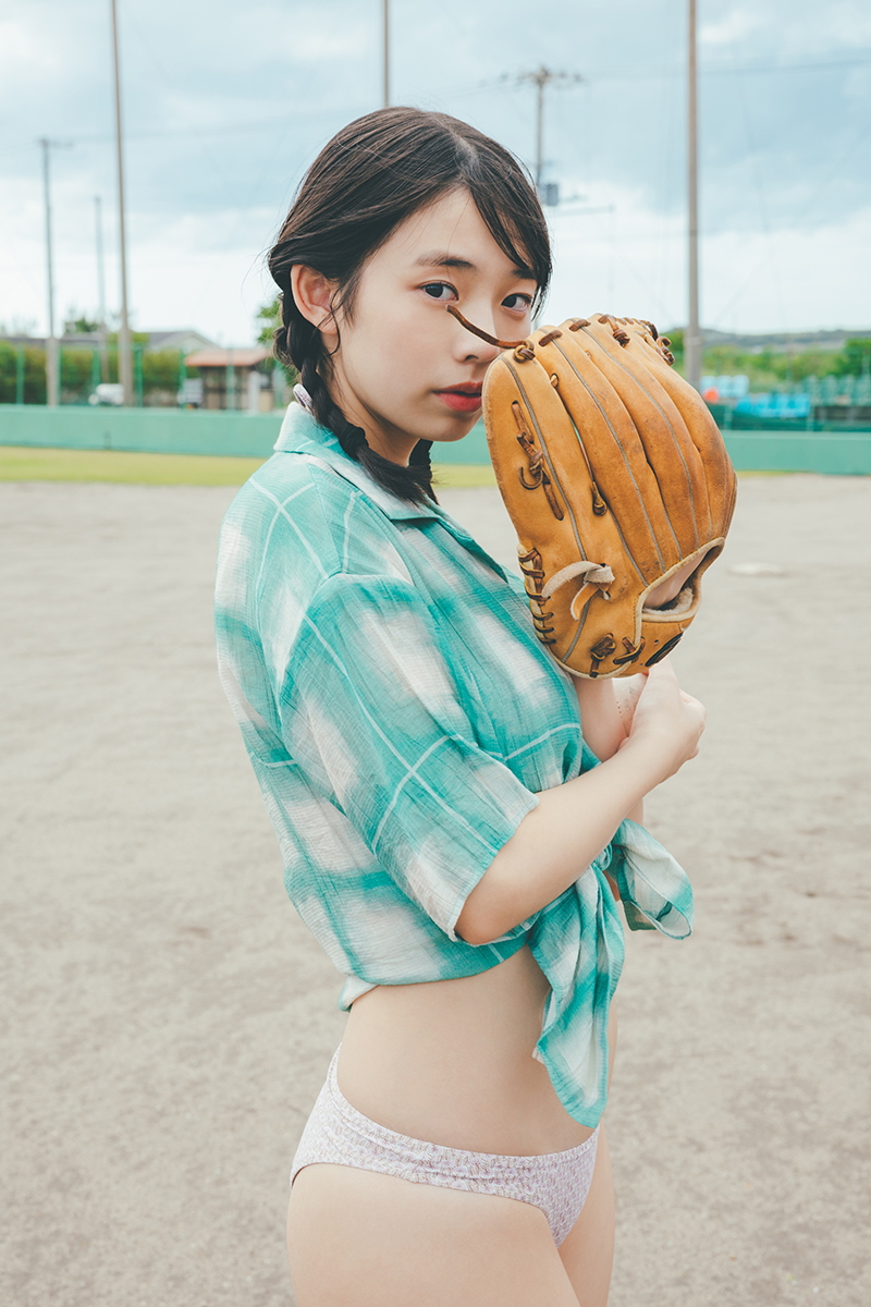 新品未開封】菊地姫奈写真集 『moment』-connectedremag.com